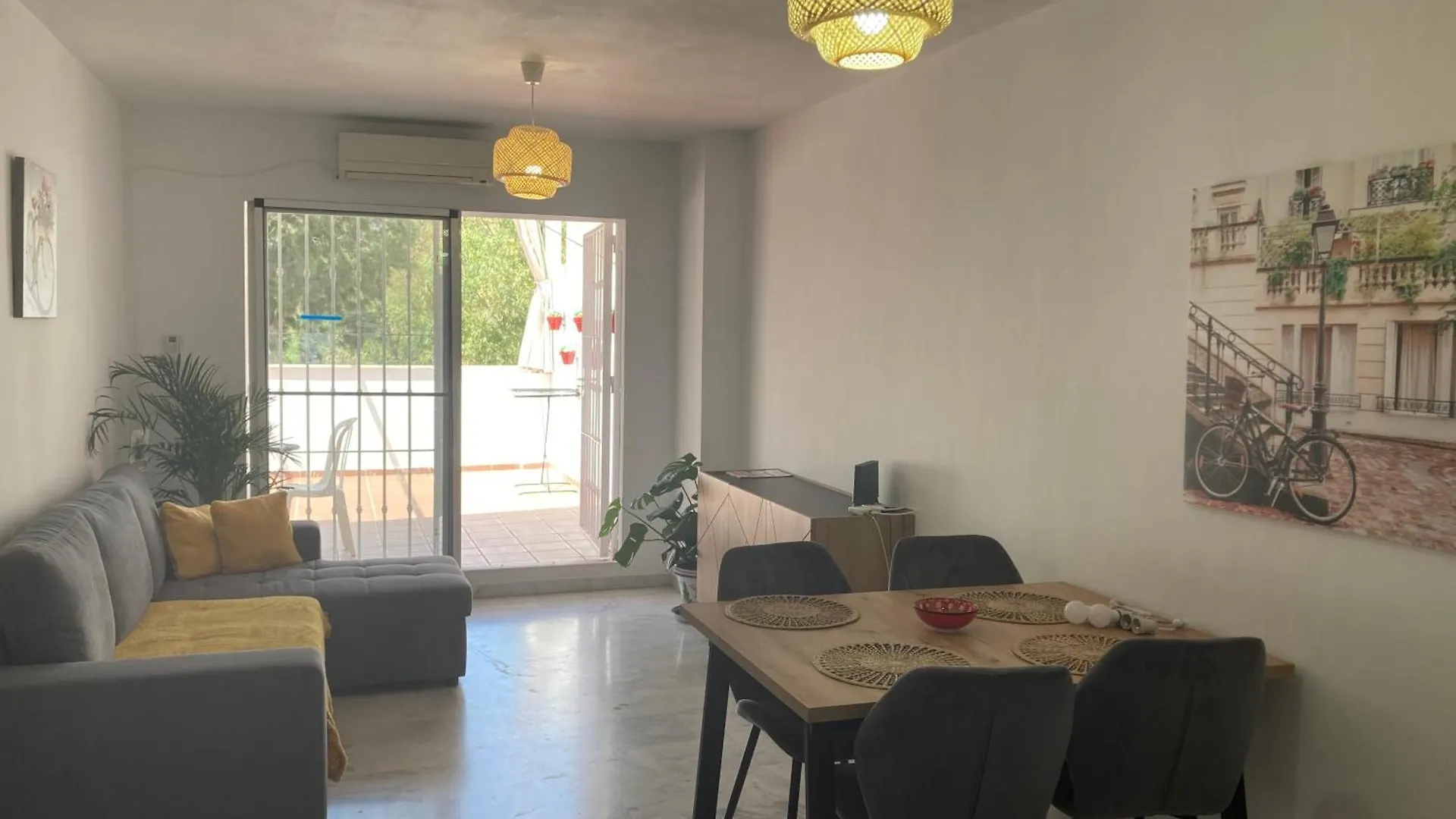 Apartment Carolina With Huge Terrace Benalmádena